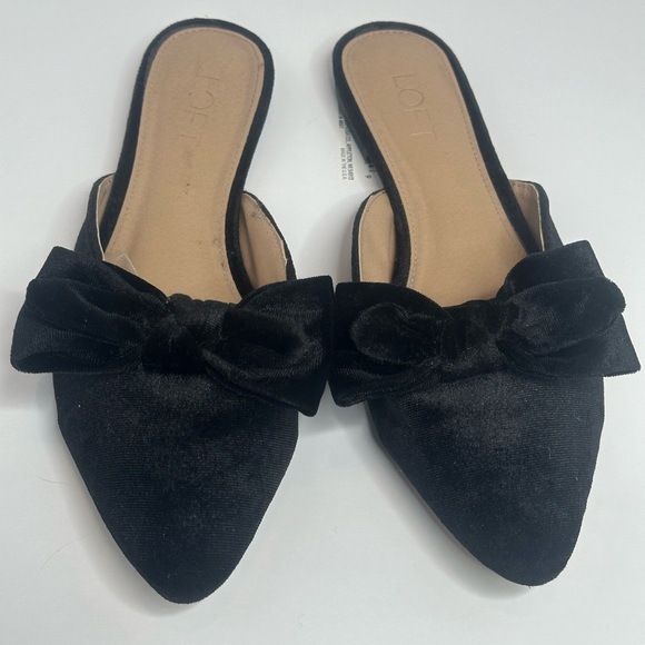 LOFT BLACK VELVET w/BOW Pointed TOE Comfy MULES Size 9M EUC - Picture 2 of 10